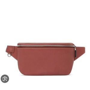 Matt & Nat Vie Belt Bag in Rose